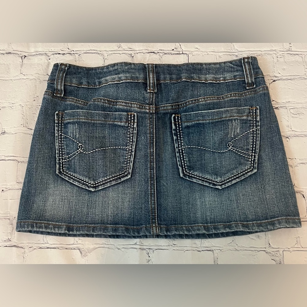 FREE- Dollhouse denim mini skirt  Sz 7
